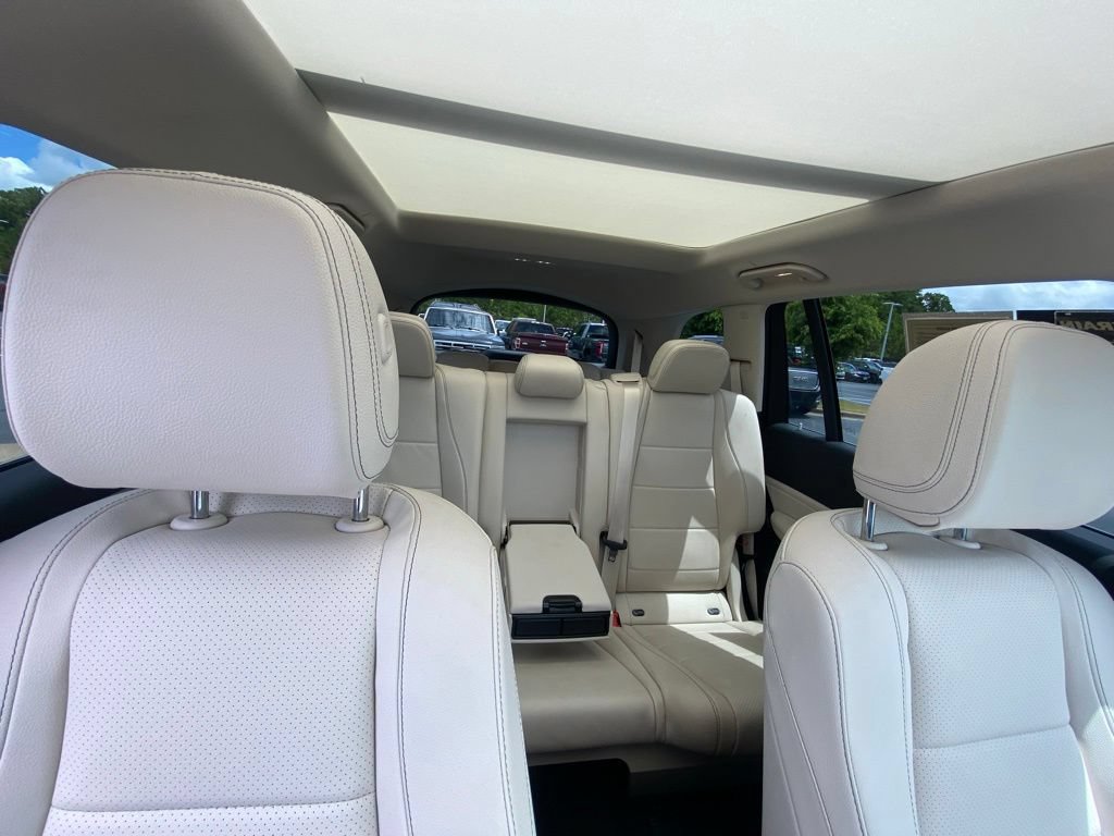 Used 2024 Mercedes-Benz GLS 450 4MATIC image 29