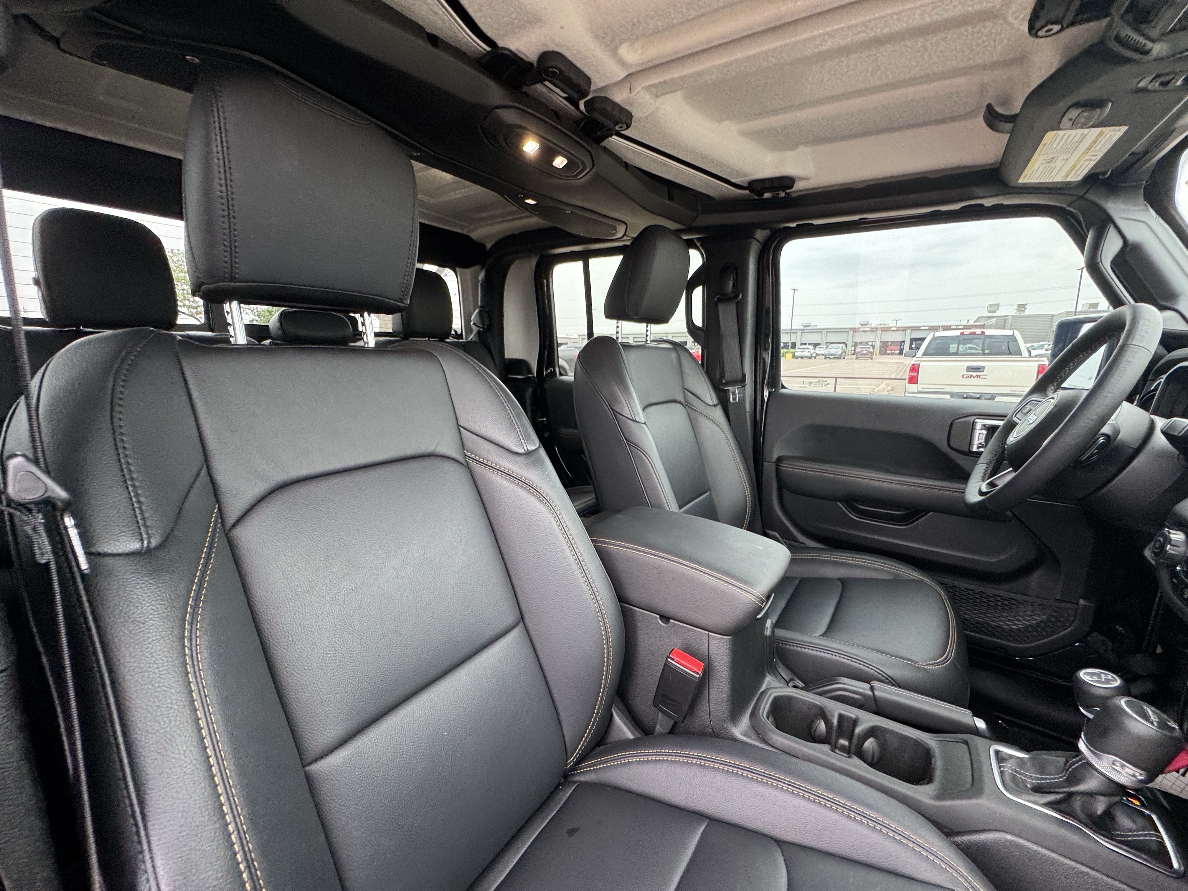 Used 2025 Jeep Gladiator Sport AWD/4WD image 34