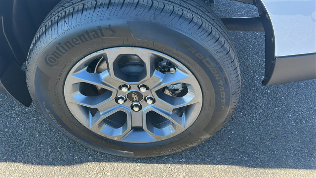 Certified 2025 Ford Maverick XLT w/ 4K Tow Package AWD/4WD image 6