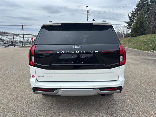 Certified 2025 Ford Expedition Platinum w/ Driver's Package image 4