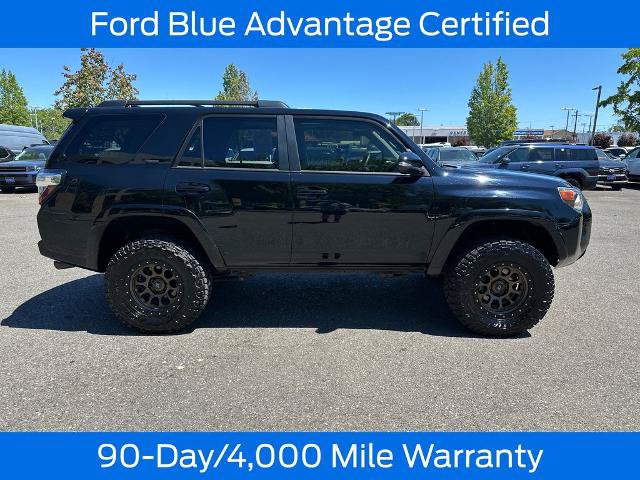 Used 2022 Toyota 4Runner SR5 Premium w/ Moonroof Package AWD/4WD image 9