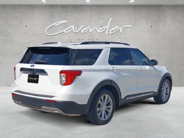 Certified 2022 Ford Explorer XLT w/ Equipment Group 202A RWD image 17