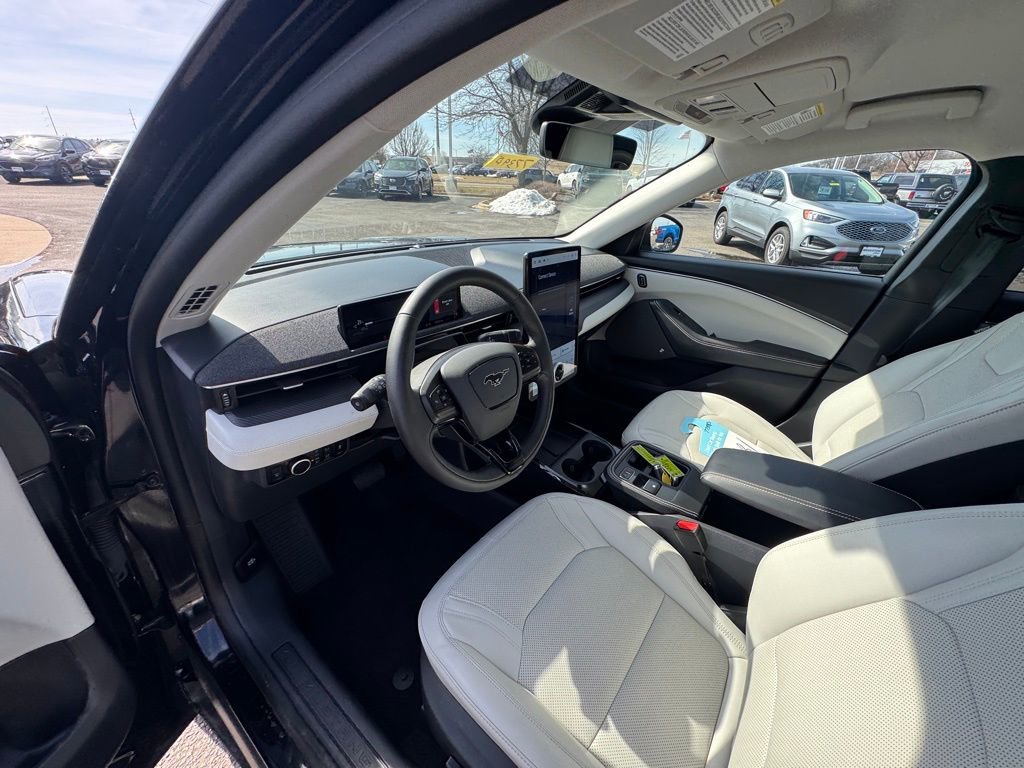 Certified 2025 Ford Mustang Mach-E Premium AWD/4WD image 8