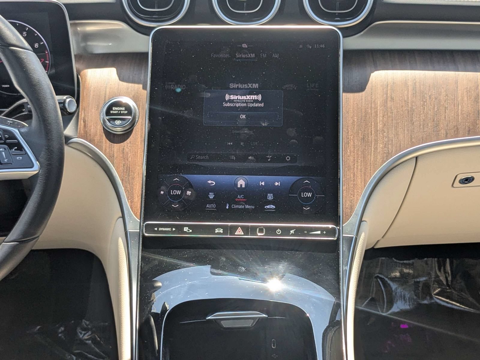 Used 2024 Mercedes-Benz GLC 300 4MATIC image 19