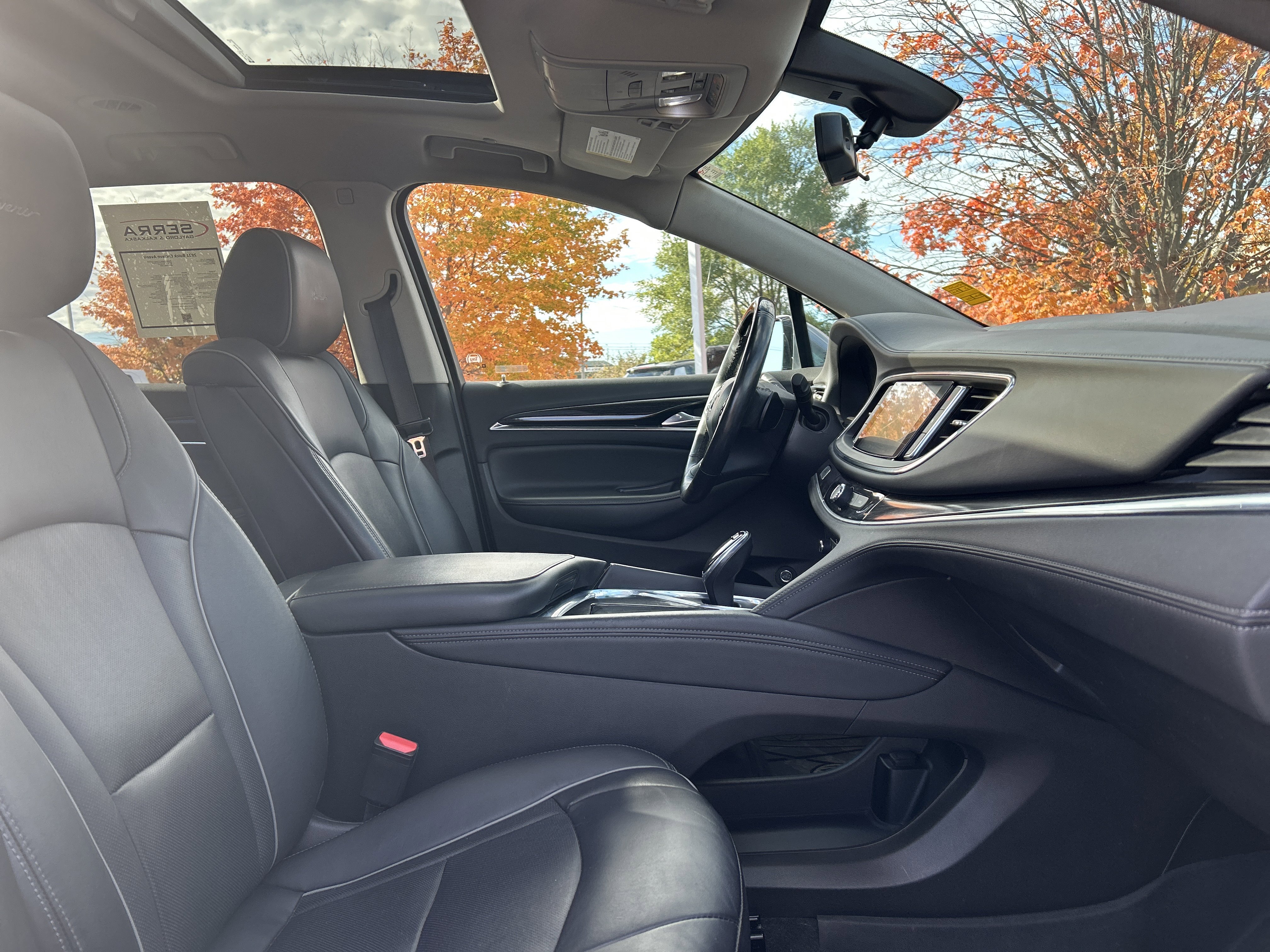 Used 2021 Buick Enclave Avenir image 10