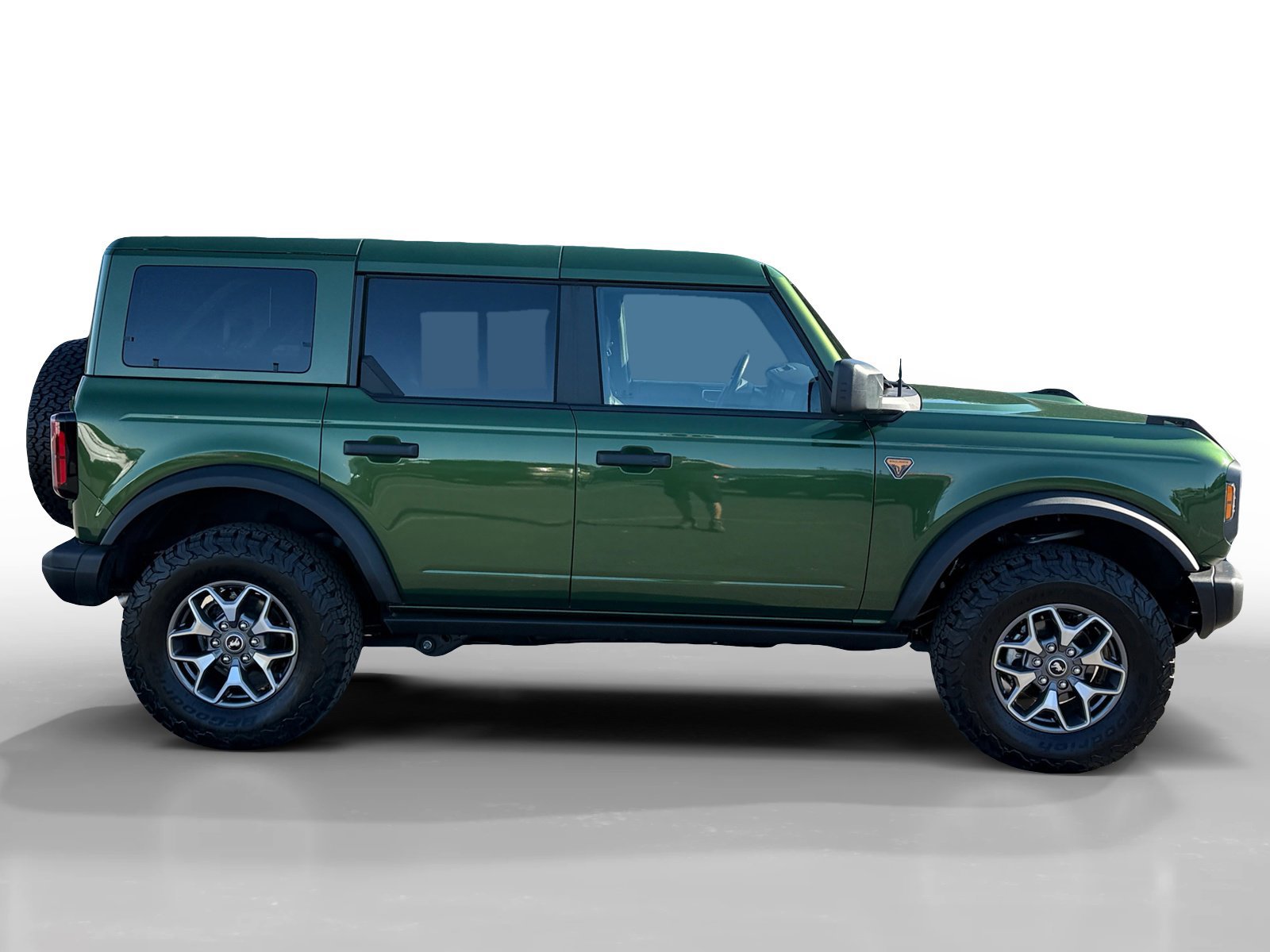 Certified 2025 Ford Bronco Badlands image 2