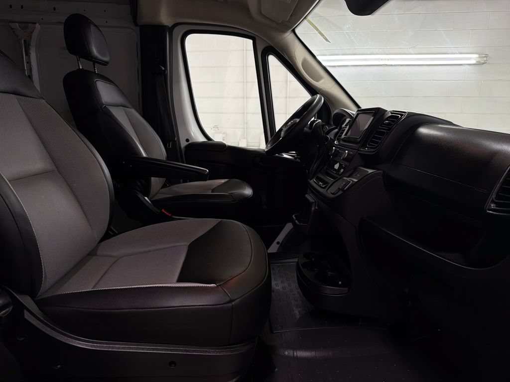 Used 2024 RAM ProMaster 2500 w/ Convenience Group FWD image 28