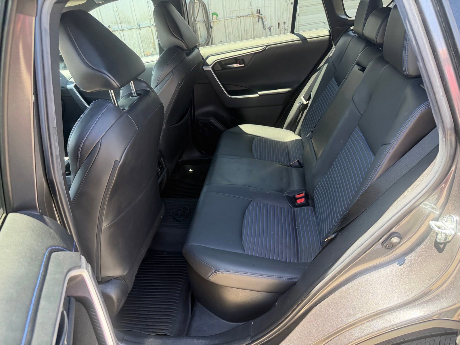 Used 2022 Toyota RAV4 XSE AWD/4WD image 12