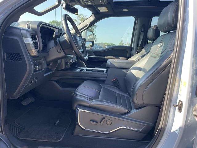 Certified 2024 Ford F250 Platinum w/ FX4 Off-Road Package AWD/4WD image 16