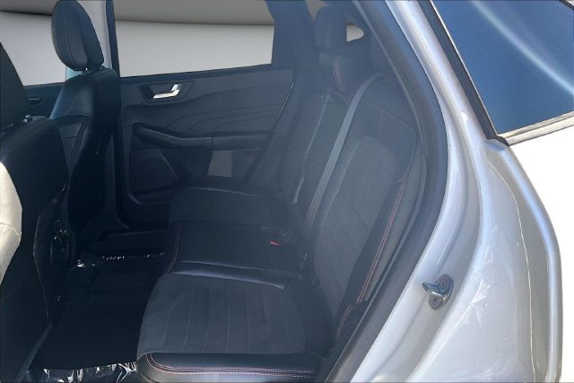 Certified 2022 Ford Escape SEL w/ SEL Stealth AWD Package image 22