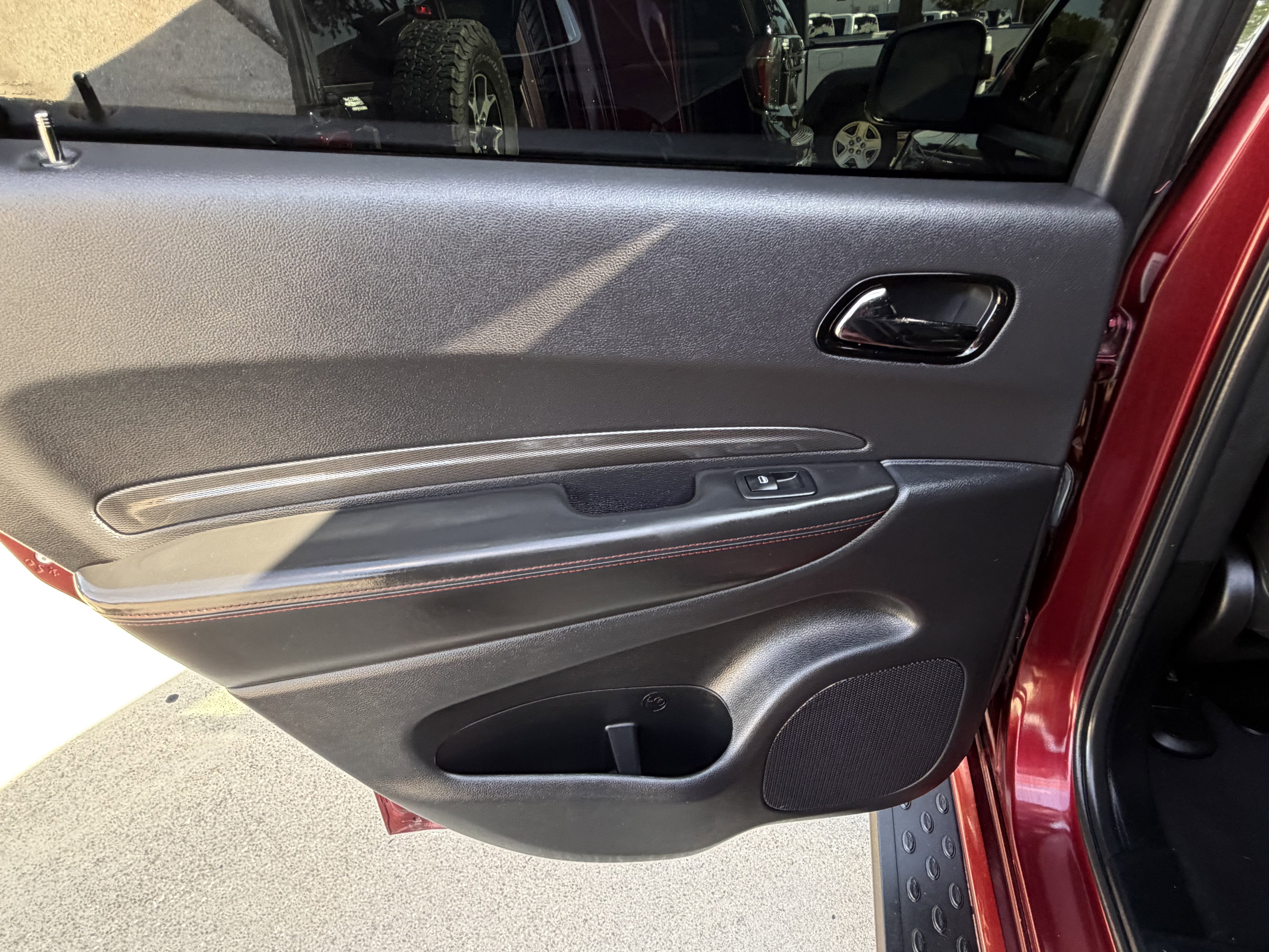 Used 2023 Dodge Durango R/T RWD image 17
