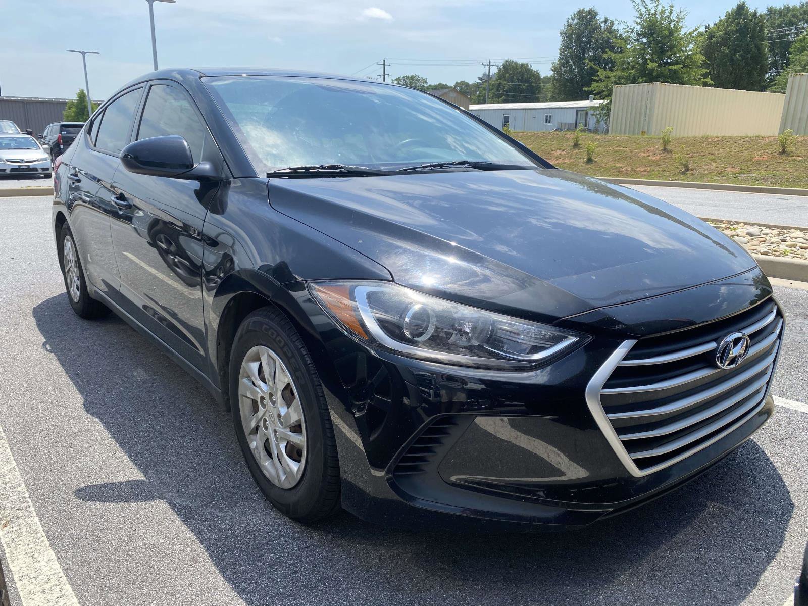 Used 2018 Hyundai Elantra SE FWD image 1