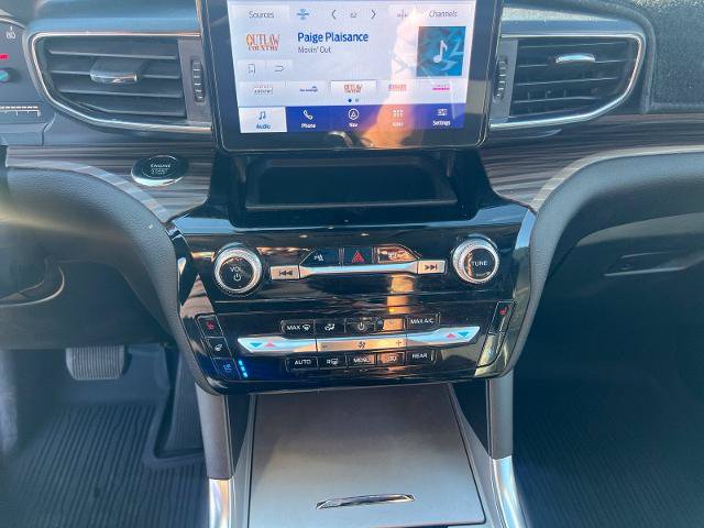 Certified 2023 Ford Explorer Limited w/ Equipment Group 301A AWD/4WD image 18