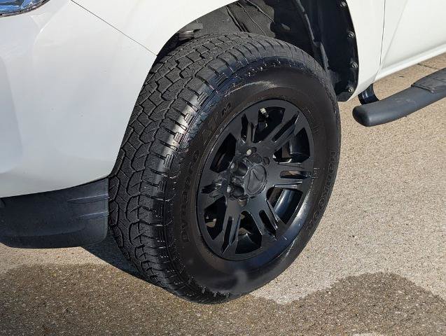 Used 2021 Toyota Tacoma SR w/ SR Convenience Package RWD image 11