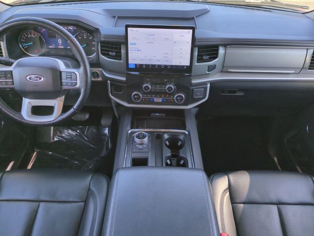 Certified 2024 Ford Expedition XLT RWD image 15
