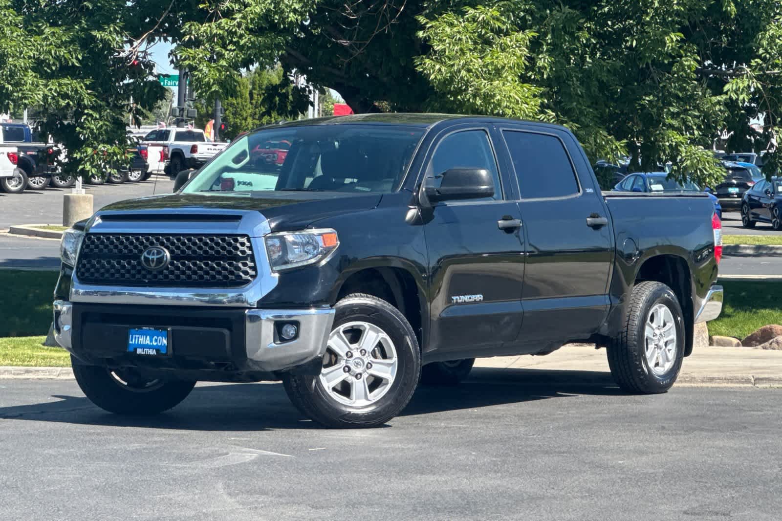 Used 2018 Toyota Tundra SR5 w/ SR5 Upgrade Package
