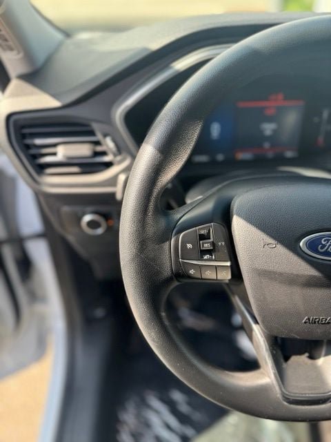 Certified 2025 Ford Escape Active AWD/4WD image 16