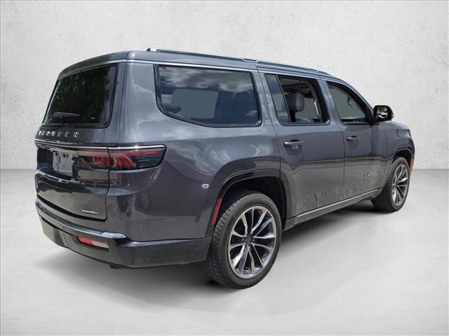 Used 2023 Jeep Wagoneer Series III w/ Premium Group I AWD/4WD image 4