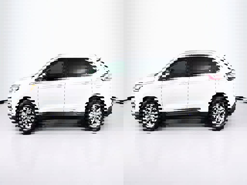 Certified 2020 Ford Edge SEL w/ Cold Weather Package image 2