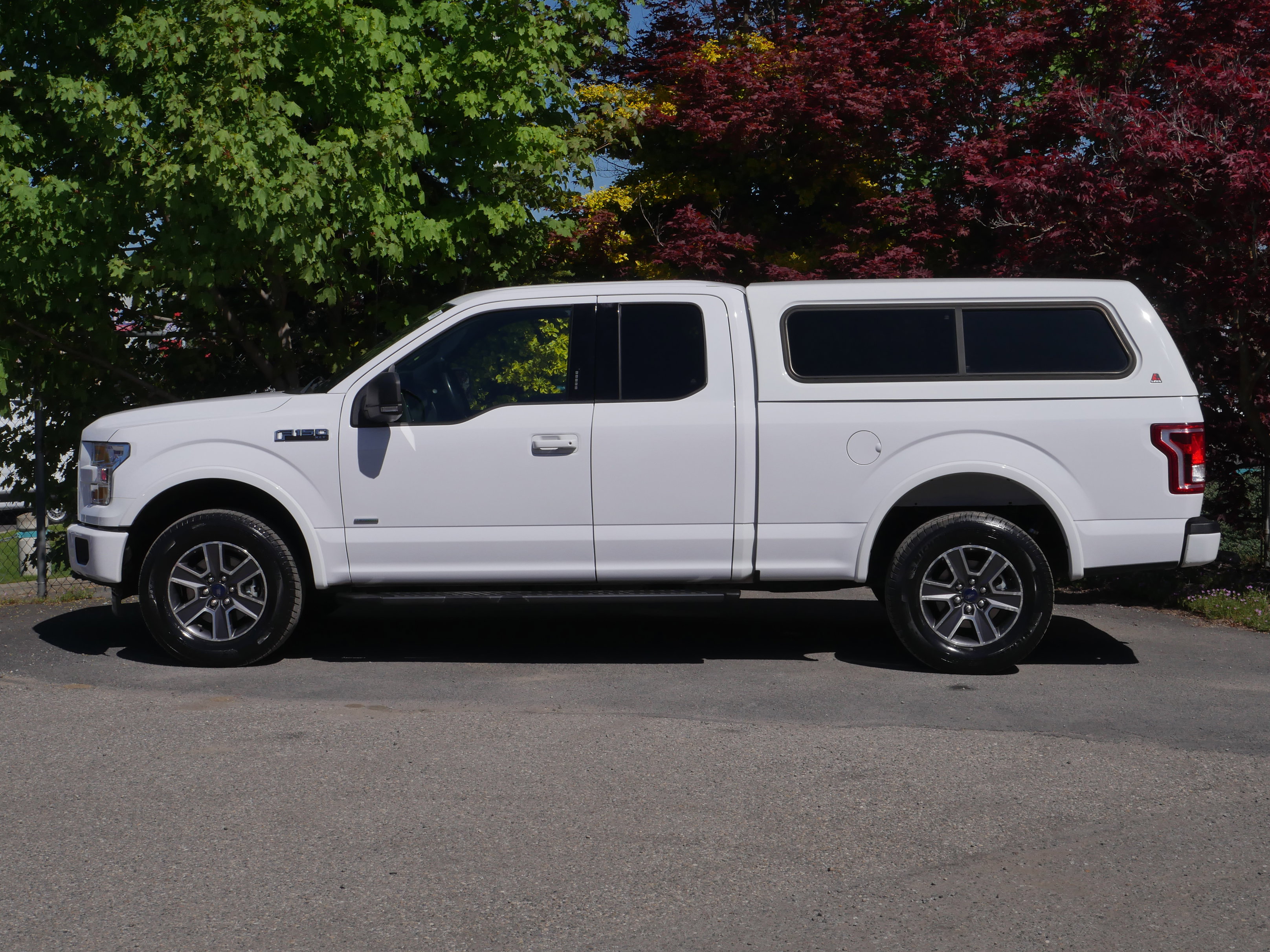 Certified 2017 Ford F150 XLT w/ Equipment Group 301A Mid AWD/4WD image 16
