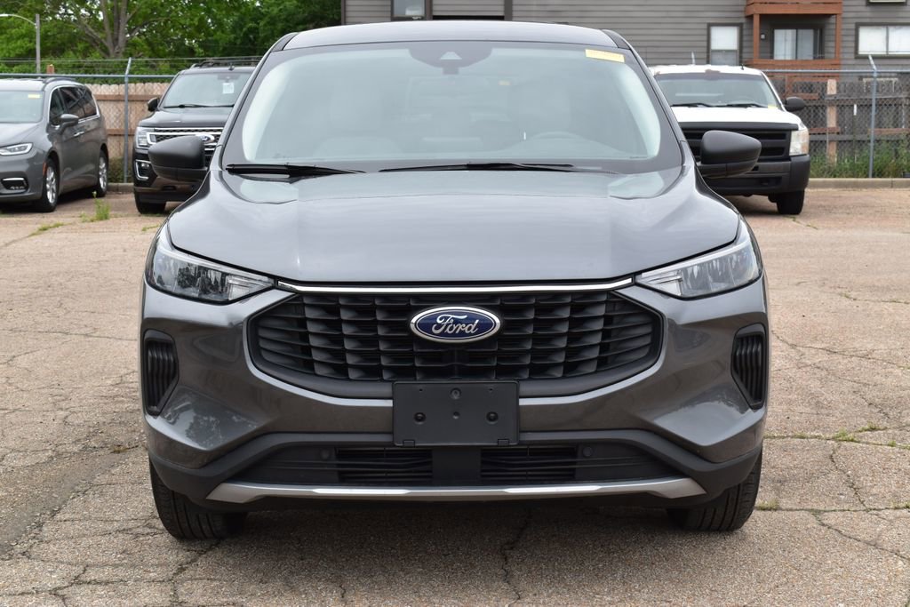 Certified 2023 Ford Escape Active AWD/4WD image 2