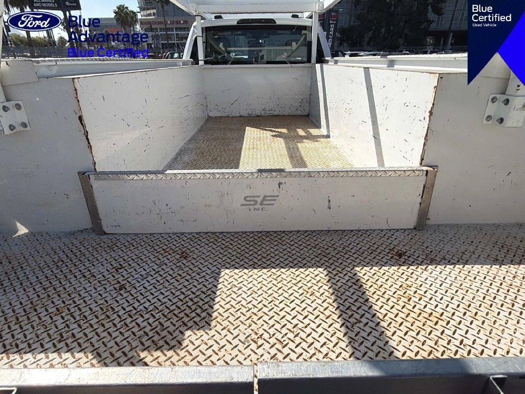 Certified 2022 Ford F550 Luxury RWD image 7