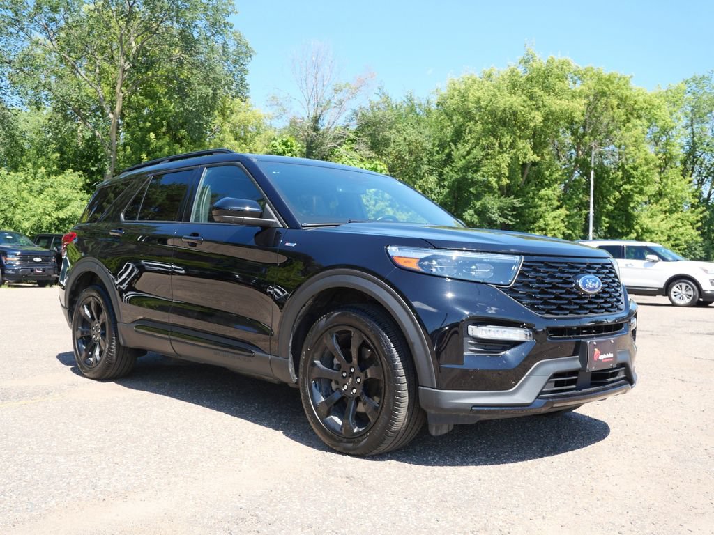 Certified 2023 Ford Explorer ST-Line w/ Class IV Trailer Tow Package