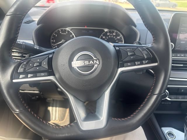 Used 2025 Nissan Altima 2.5 SR FWD image 16