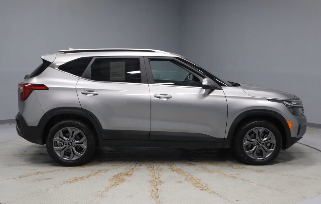 Used 2024 Kia Seltos S image 6