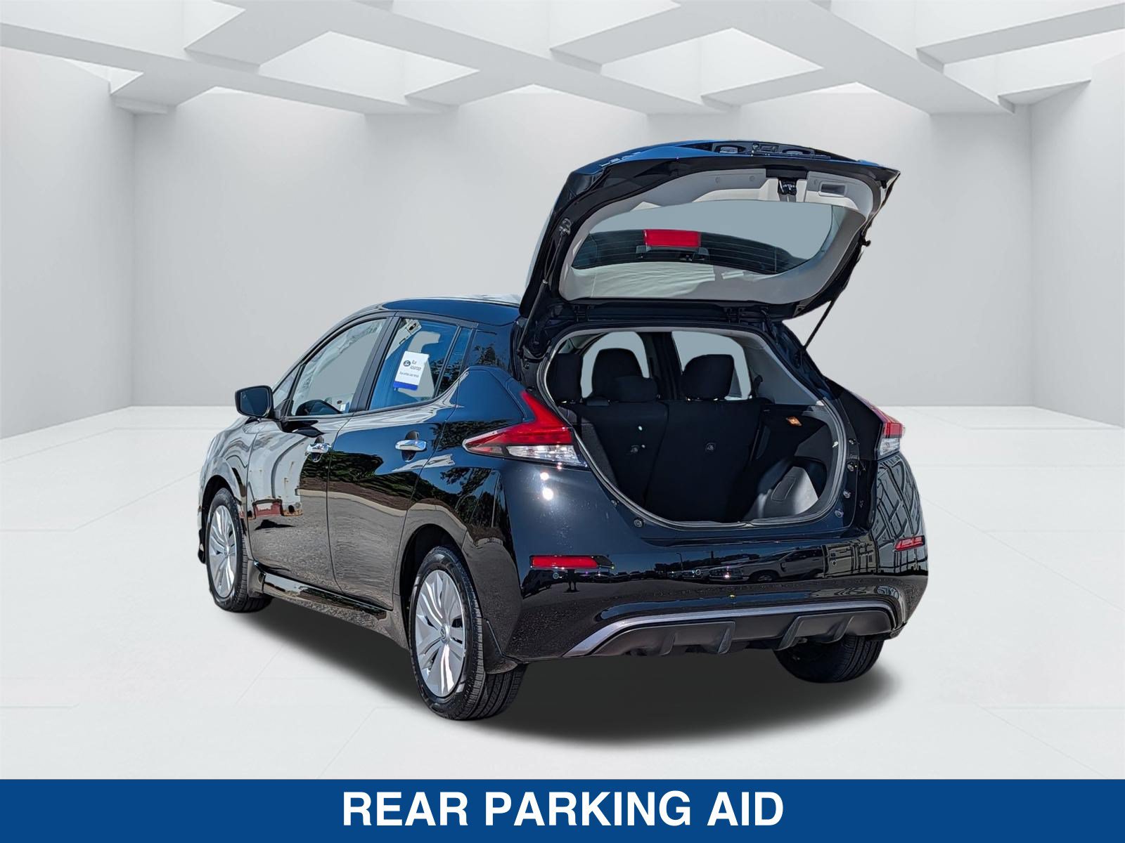 Used 2025 Nissan Leaf S FWD image 14