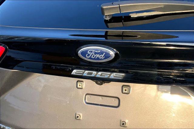 Certified 2024 Ford Edge Titanium image 9