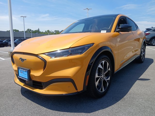 Certified 2023 Ford Mustang Mach-E Premium AWD/4WD image 6