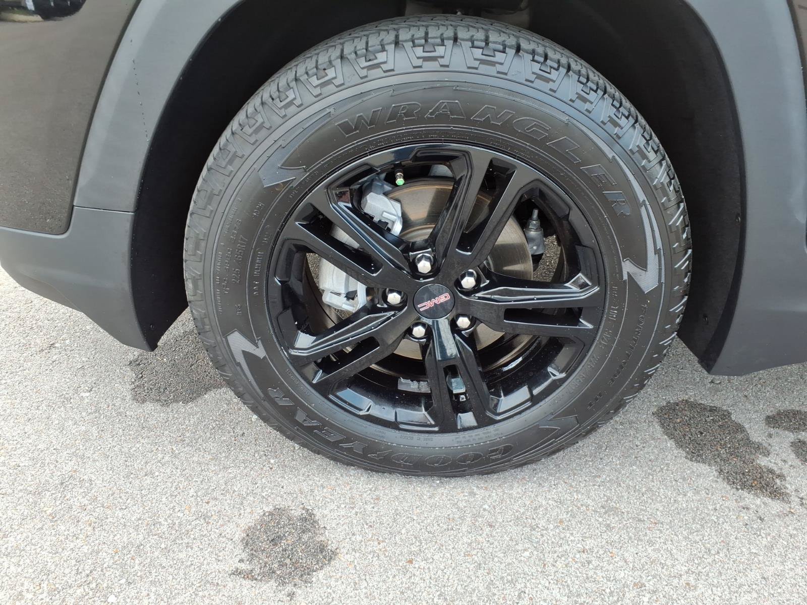 Used 2023 GMC Terrain AT4 w/ Infotainment Package II AWD/4WD image 9