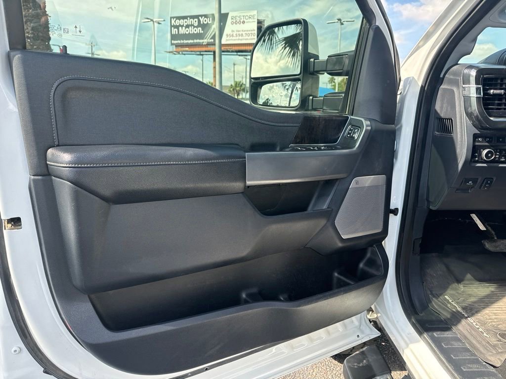 Certified 2023 Ford F250 Lariat w/ FX4 Off-Road Package AWD/4WD image 5