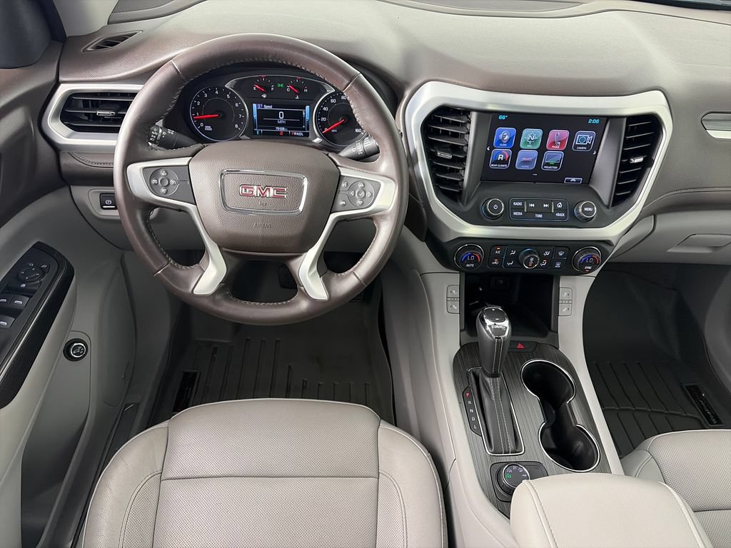 Used 2017 GMC Acadia SLT AWD/4WD image 14