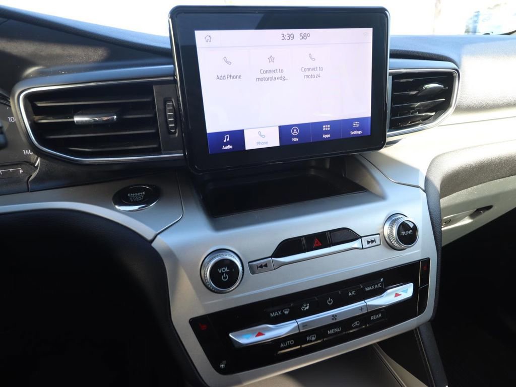 Certified 2022 Ford Explorer XLT w/ Equipment Group 202A image 19