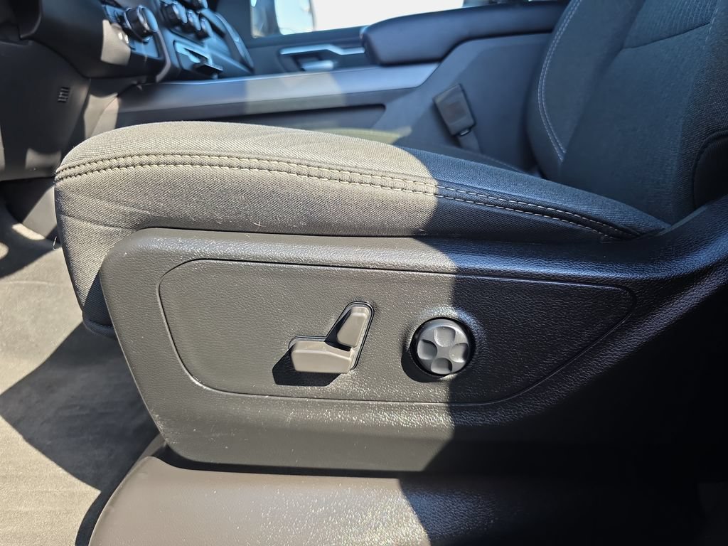 Used 2021 RAM 1500 Big Horn AWD/4WD image 23