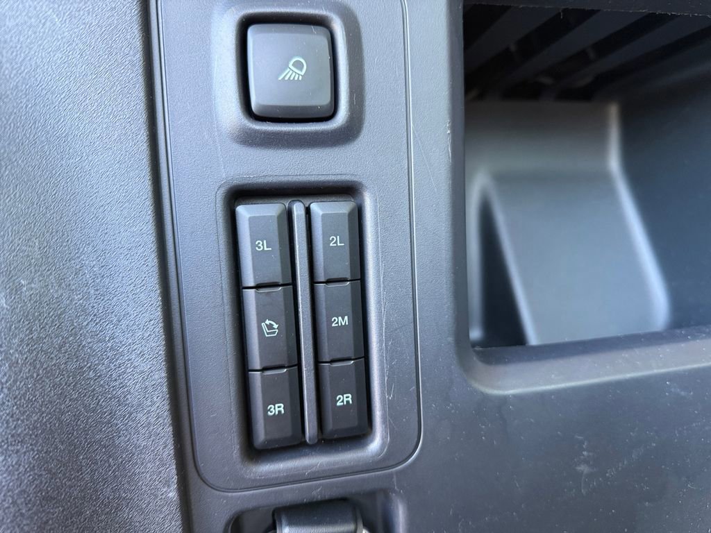 Certified 2025 Ford Expedition Max Platinum image 19