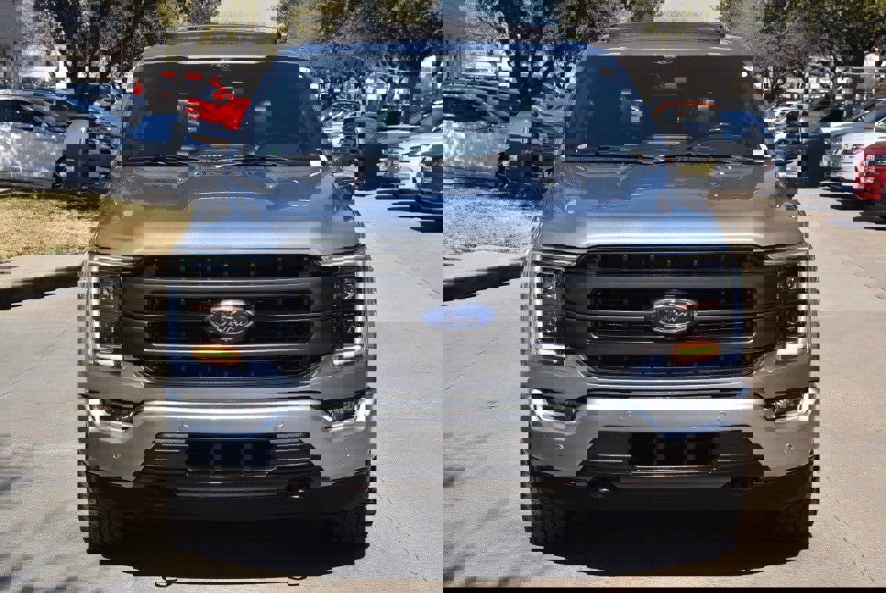 Certified 2022 Ford F150 Lariat w/ Equipment Group 502A High image 12