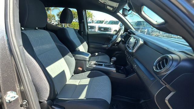 Used 2021 Toyota Tacoma TRD Sport image 11