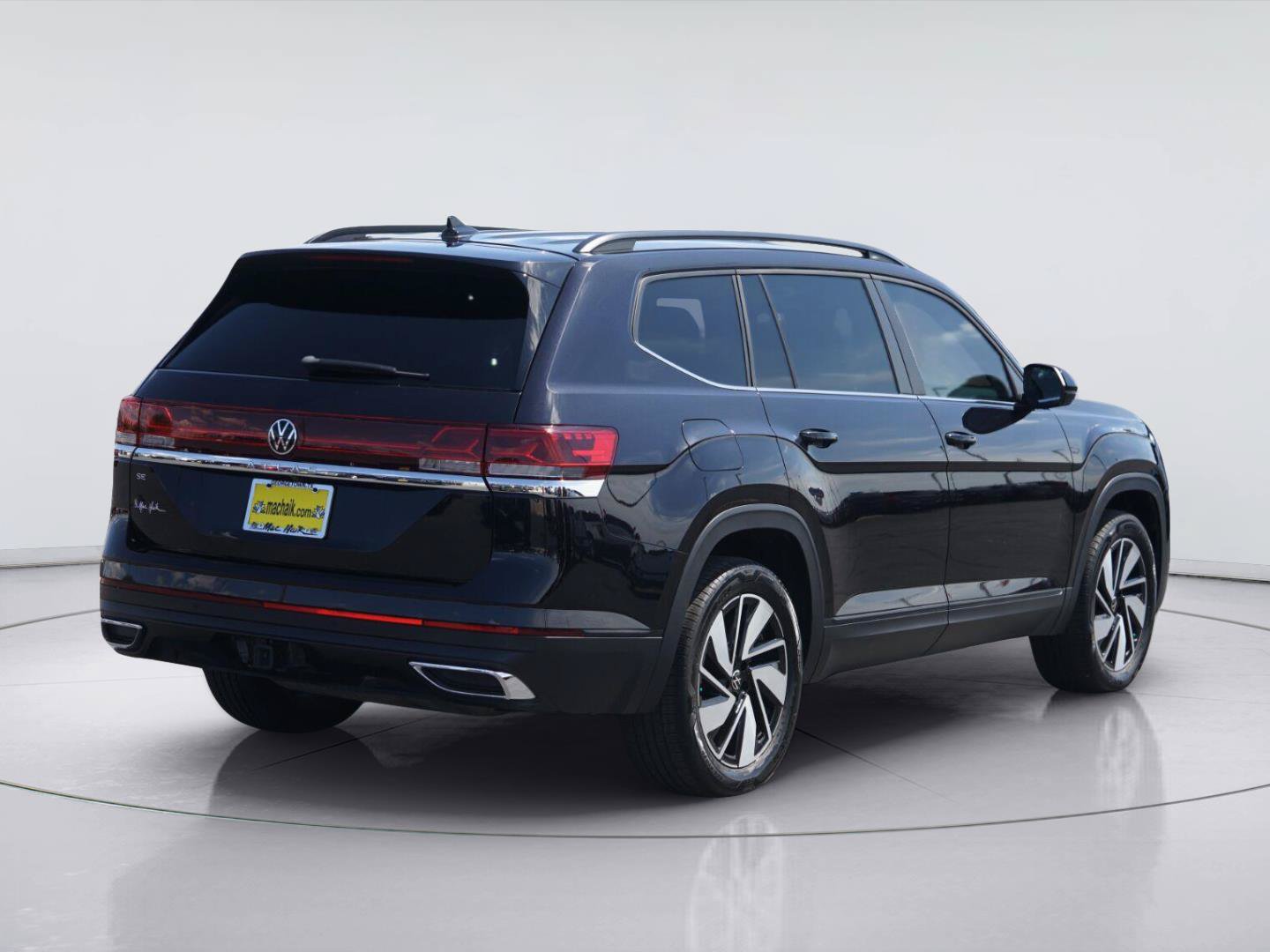 Used 2024 Volkswagen Atlas SE FWD image 6