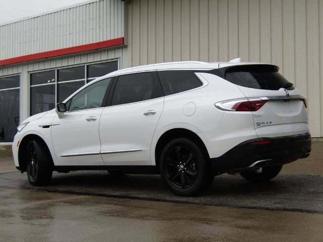 Used 2024 Buick Enclave Essence w/ Sport Touring Edition AWD/4WD image 10