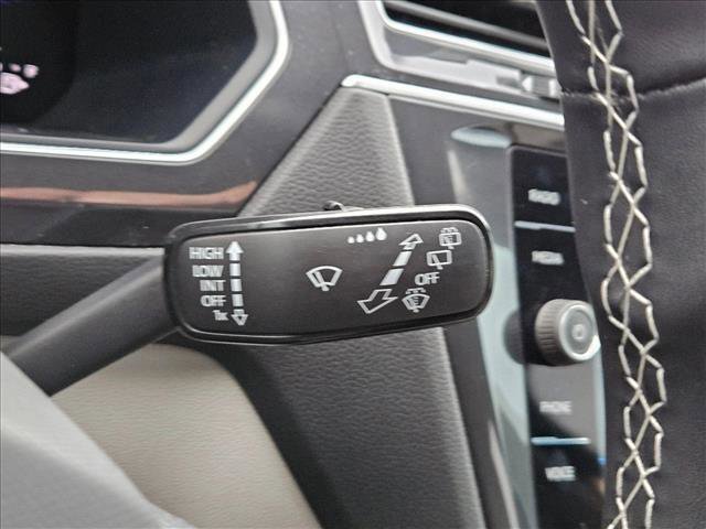 Used 2024 Volkswagen Tiguan SE FWD image 23