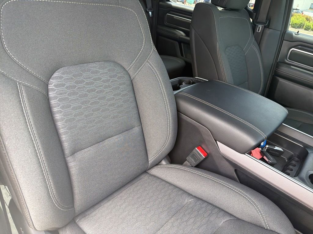 Used 2025 RAM 1500 Big Horn AWD/4WD image 12