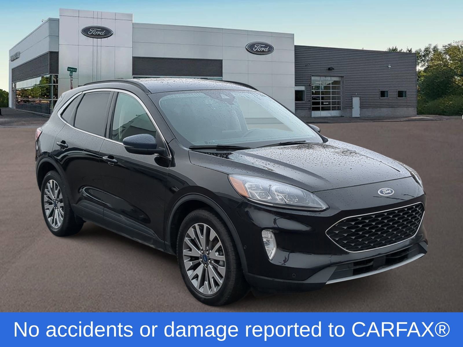 Certified 2020 Ford Escape Titanium image 2