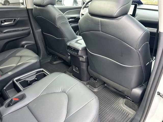 Used 2026 Toyota Grand Highlander AWD image 25