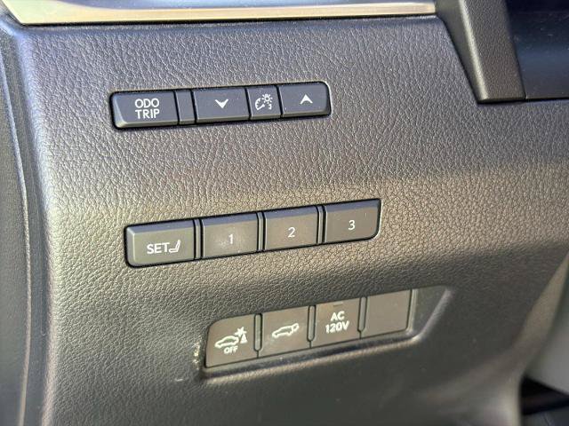 Used 2024 Lexus GX 550 AWD/4WD image 13