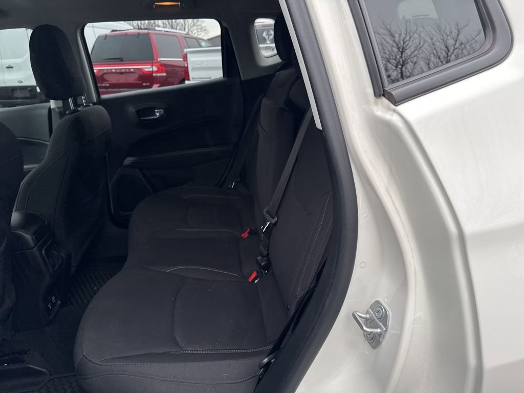 Used 2019 Jeep Compass Sport image 9
