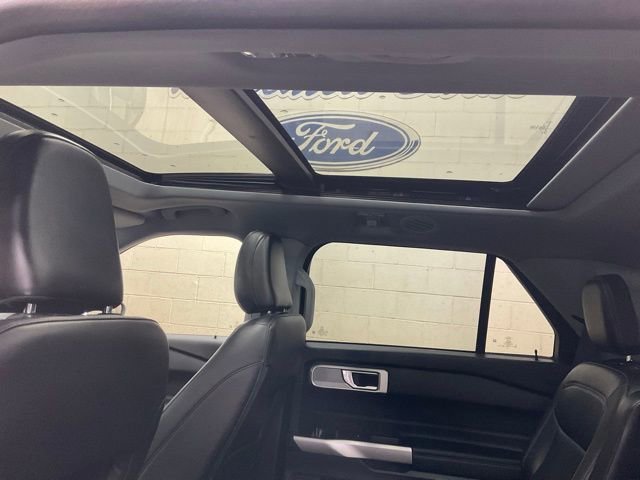 Certified 2023 Ford Explorer XLT w/ Equipment Group 202A image 8