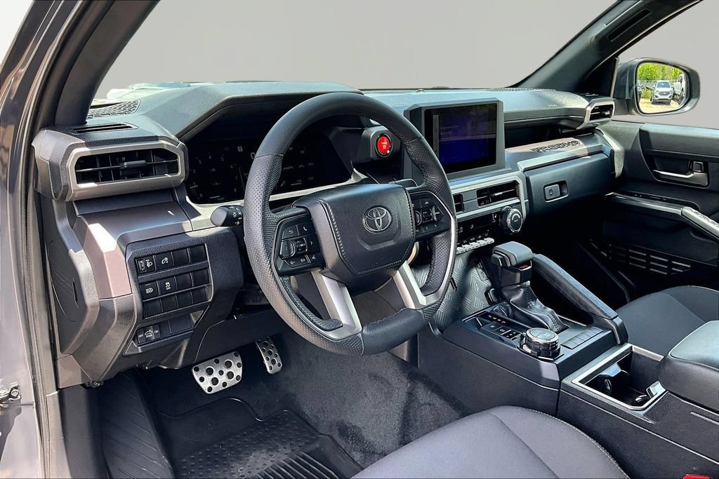 Used 2025 Toyota Tacoma TRD Sport AWD/4WD image 14